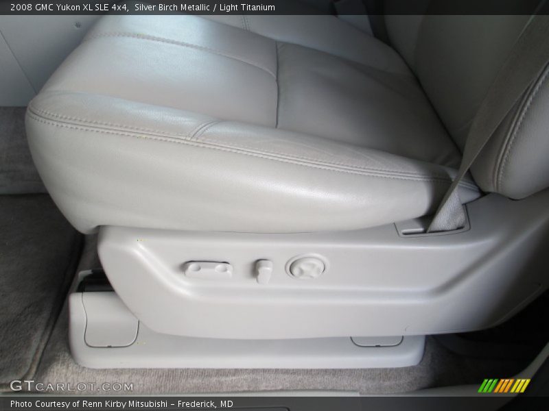 Silver Birch Metallic / Light Titanium 2008 GMC Yukon XL SLE 4x4