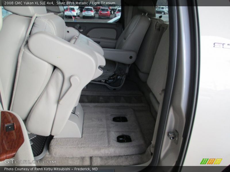 Silver Birch Metallic / Light Titanium 2008 GMC Yukon XL SLE 4x4