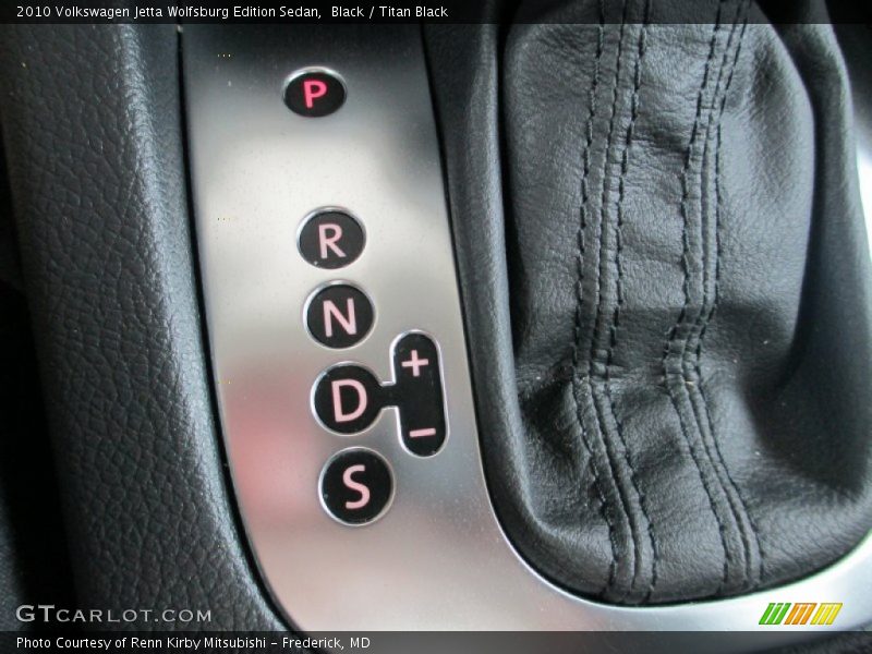 Black / Titan Black 2010 Volkswagen Jetta Wolfsburg Edition Sedan