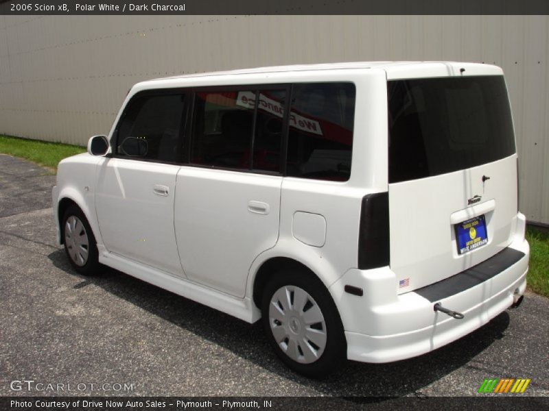 Polar White / Dark Charcoal 2006 Scion xB