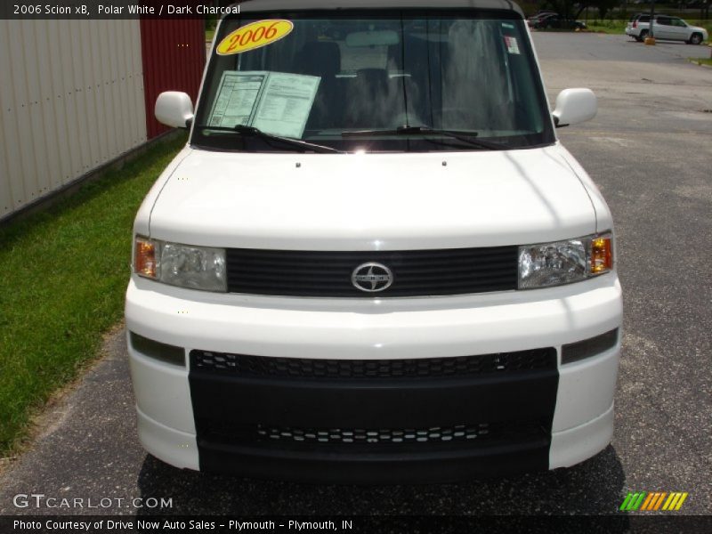 Polar White / Dark Charcoal 2006 Scion xB