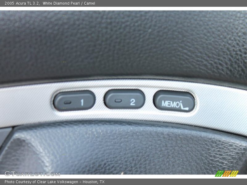 White Diamond Pearl / Camel 2005 Acura TL 3.2