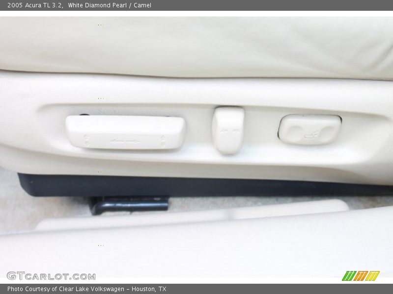 White Diamond Pearl / Camel 2005 Acura TL 3.2