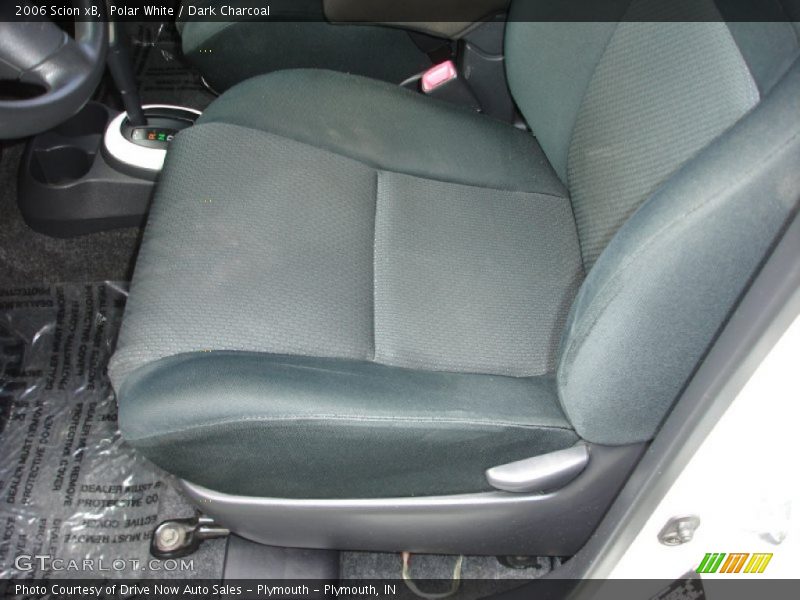 Polar White / Dark Charcoal 2006 Scion xB