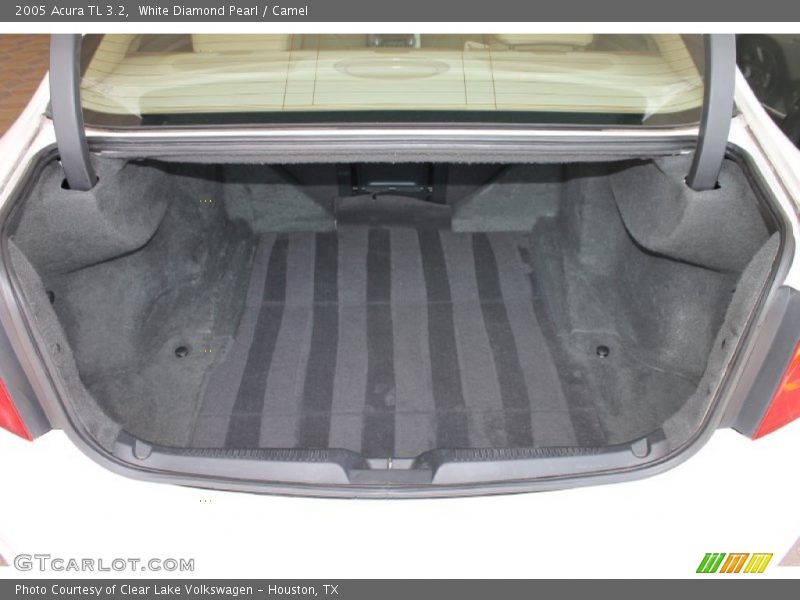 White Diamond Pearl / Camel 2005 Acura TL 3.2