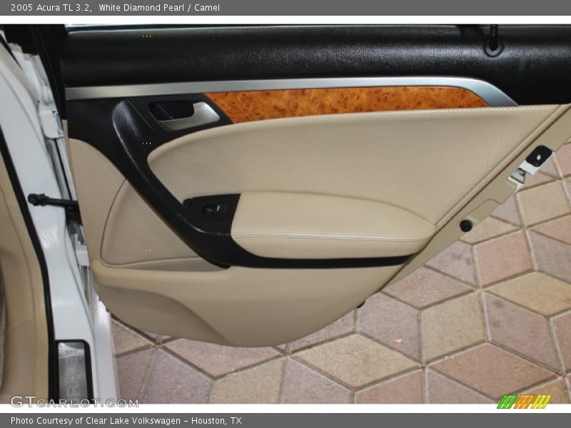 White Diamond Pearl / Camel 2005 Acura TL 3.2