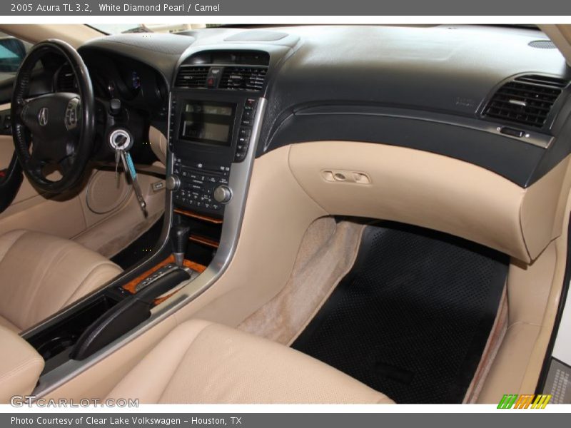 White Diamond Pearl / Camel 2005 Acura TL 3.2