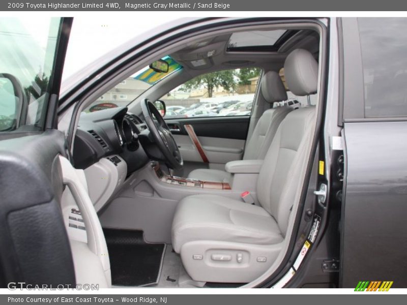 Magnetic Gray Metallic / Sand Beige 2009 Toyota Highlander Limited 4WD