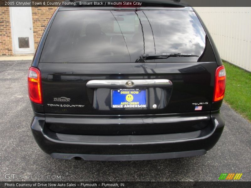 Brilliant Black / Medium Slate Gray 2005 Chrysler Town & Country Touring