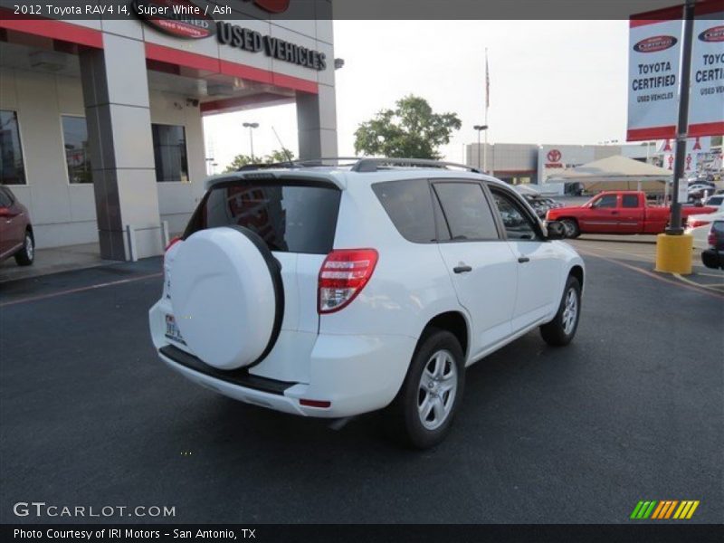Super White / Ash 2012 Toyota RAV4 I4