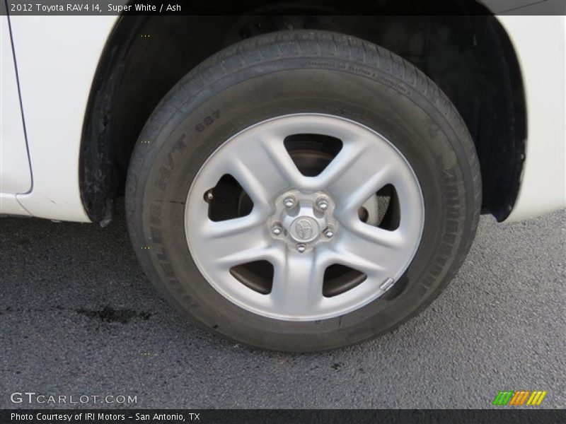 Super White / Ash 2012 Toyota RAV4 I4