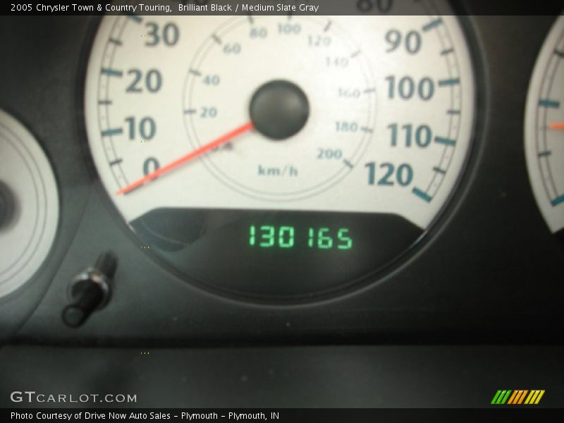 Brilliant Black / Medium Slate Gray 2005 Chrysler Town & Country Touring