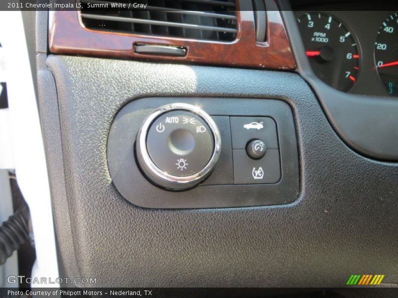Summit White / Gray 2011 Chevrolet Impala LS