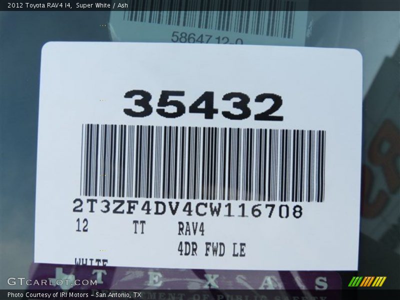 Super White / Ash 2012 Toyota RAV4 I4