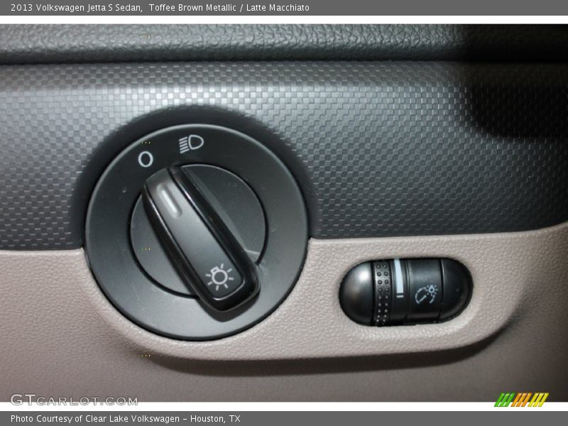 Toffee Brown Metallic / Latte Macchiato 2013 Volkswagen Jetta S Sedan