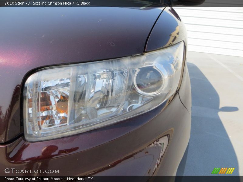 Sizzling Crimson Mica / RS Black 2010 Scion xB