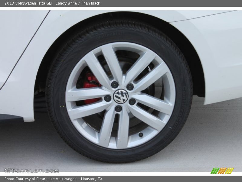 Candy White / Titan Black 2013 Volkswagen Jetta GLI