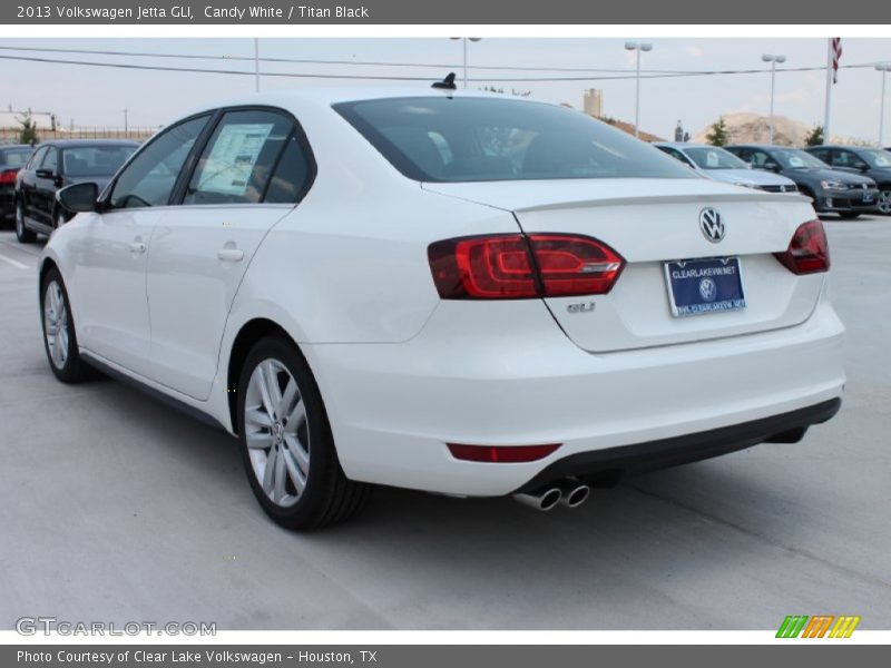 Candy White / Titan Black 2013 Volkswagen Jetta GLI