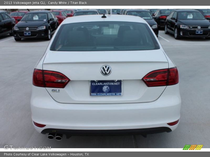 Candy White / Titan Black 2013 Volkswagen Jetta GLI