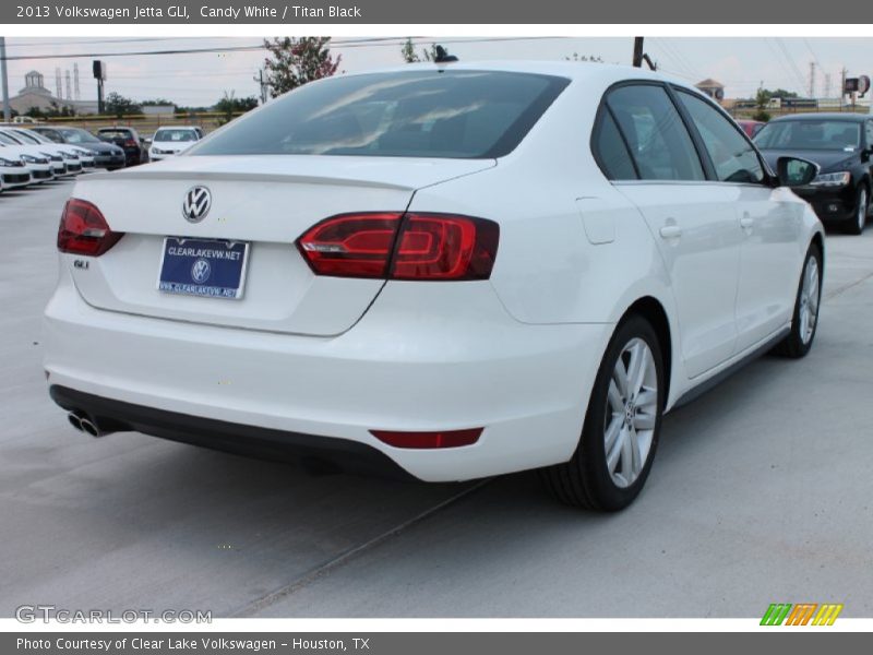 Candy White / Titan Black 2013 Volkswagen Jetta GLI