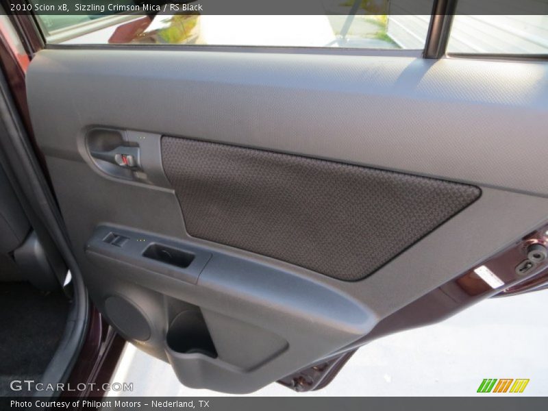 Sizzling Crimson Mica / RS Black 2010 Scion xB