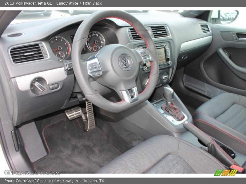 Candy White / Titan Black 2013 Volkswagen Jetta GLI