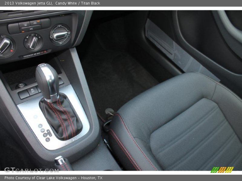 Candy White / Titan Black 2013 Volkswagen Jetta GLI