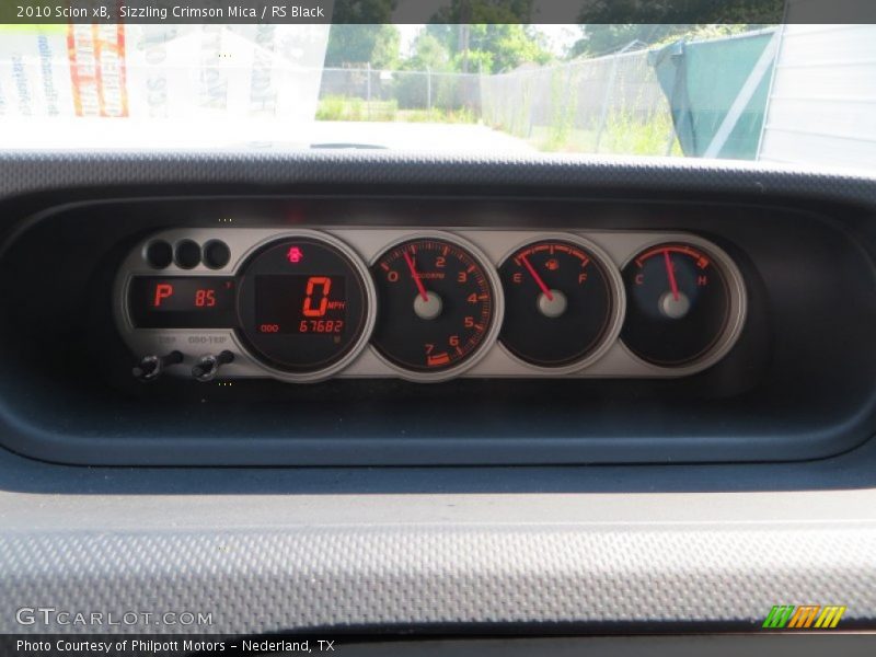 Sizzling Crimson Mica / RS Black 2010 Scion xB