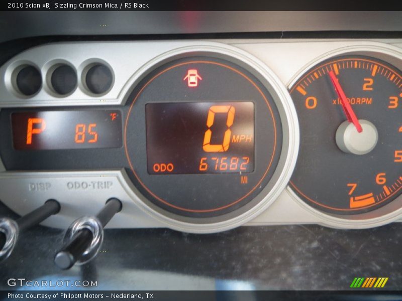 Sizzling Crimson Mica / RS Black 2010 Scion xB