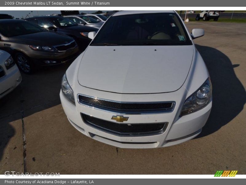 Summit White / Titanium 2009 Chevrolet Malibu LT Sedan