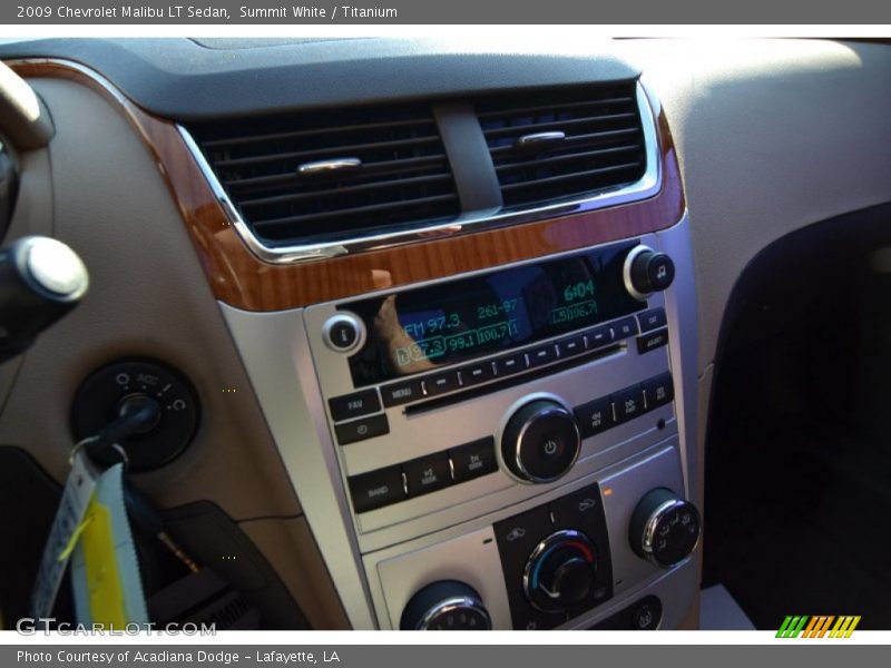 Summit White / Titanium 2009 Chevrolet Malibu LT Sedan