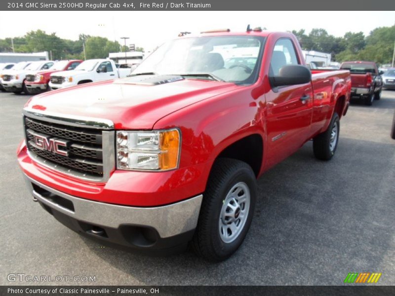 Front 3/4 View of 2014 Sierra 2500HD Regular Cab 4x4