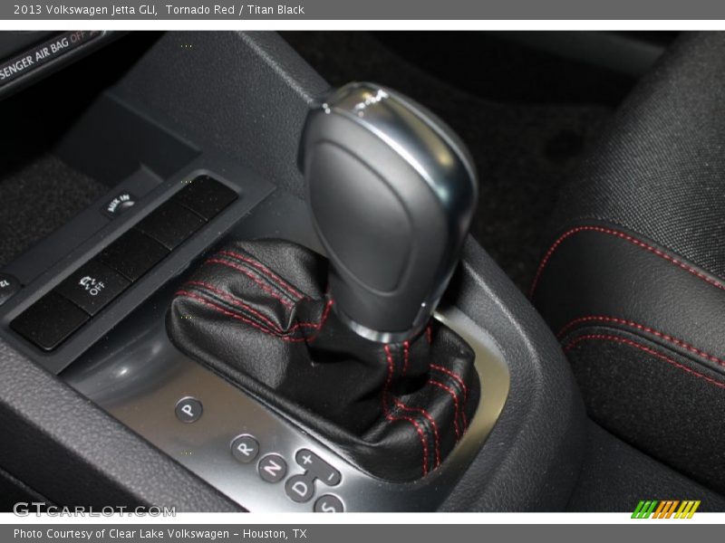 Tornado Red / Titan Black 2013 Volkswagen Jetta GLI