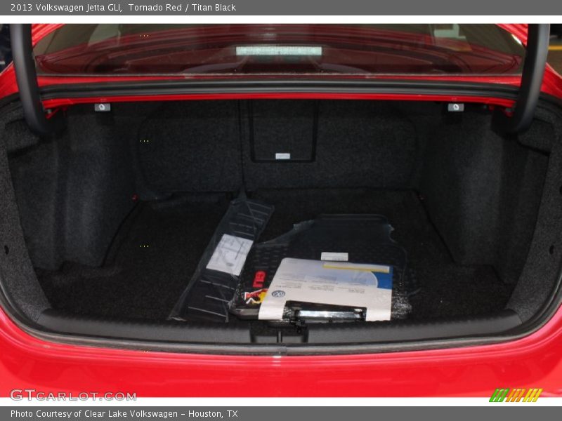 Tornado Red / Titan Black 2013 Volkswagen Jetta GLI