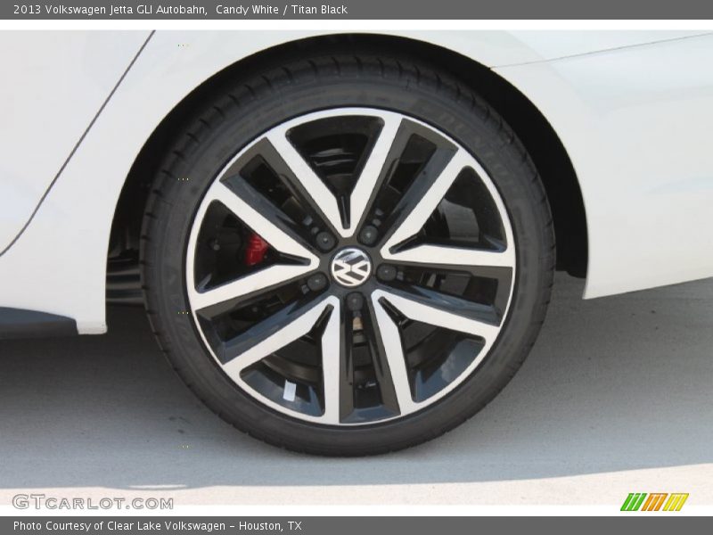 Candy White / Titan Black 2013 Volkswagen Jetta GLI Autobahn