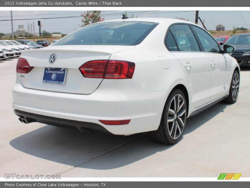 Candy White / Titan Black 2013 Volkswagen Jetta GLI Autobahn