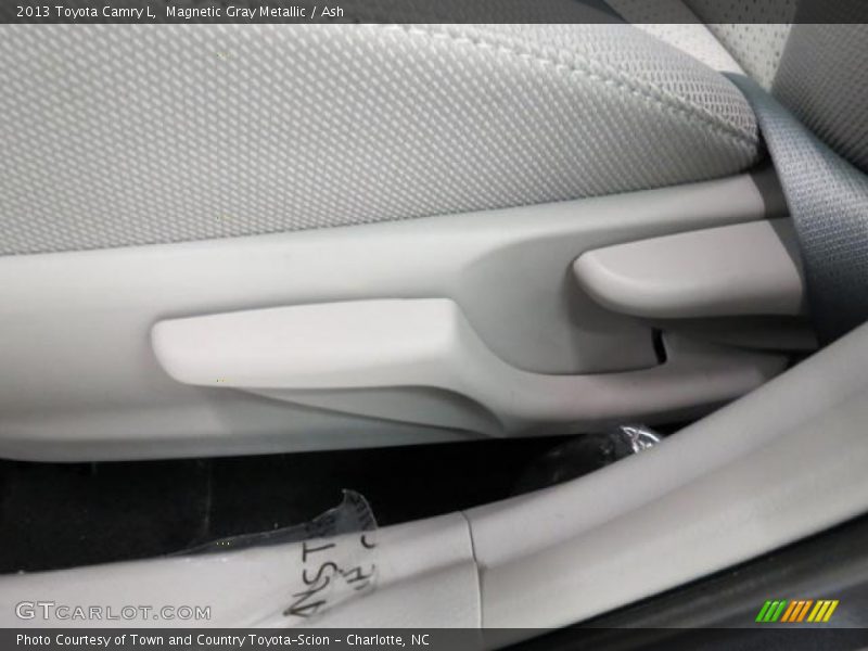 Magnetic Gray Metallic / Ash 2013 Toyota Camry L