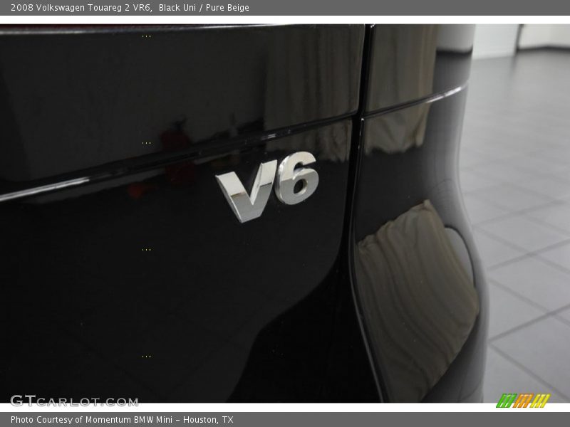 Black Uni / Pure Beige 2008 Volkswagen Touareg 2 VR6