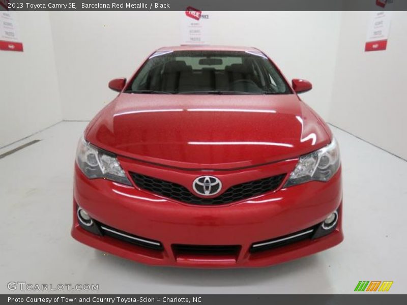 Barcelona Red Metallic / Black 2013 Toyota Camry SE