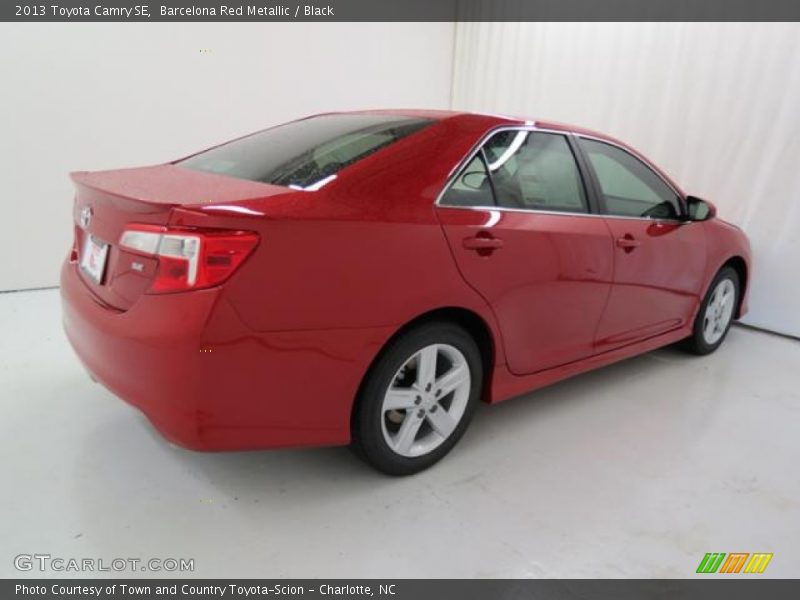 Barcelona Red Metallic / Black 2013 Toyota Camry SE