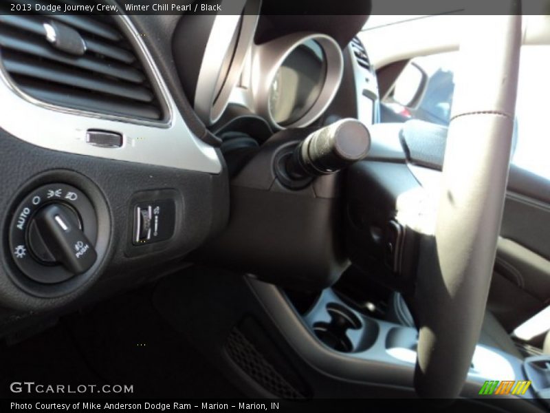 Winter Chill Pearl / Black 2013 Dodge Journey Crew