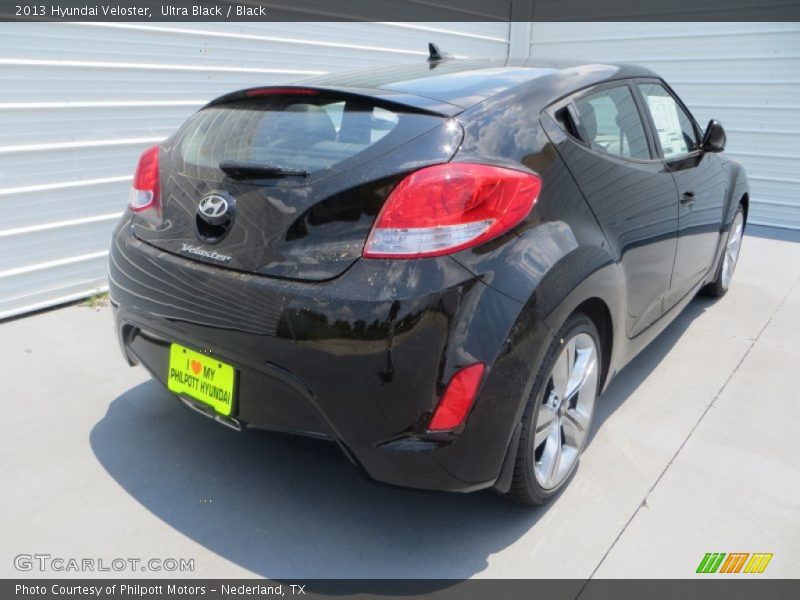 Ultra Black / Black 2013 Hyundai Veloster