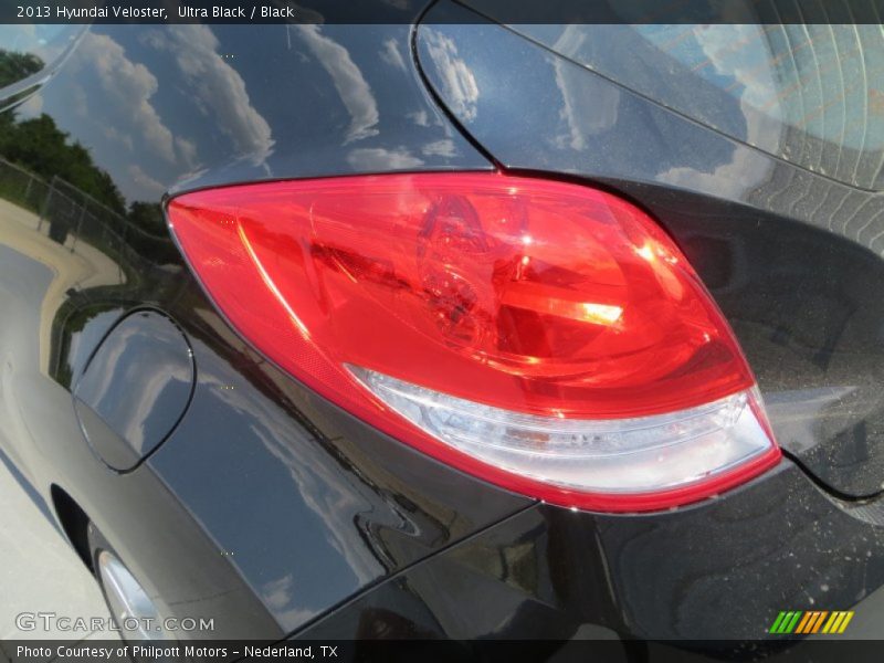 Ultra Black / Black 2013 Hyundai Veloster