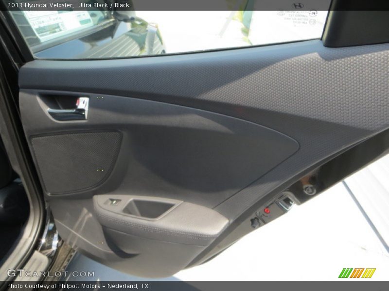 Ultra Black / Black 2013 Hyundai Veloster