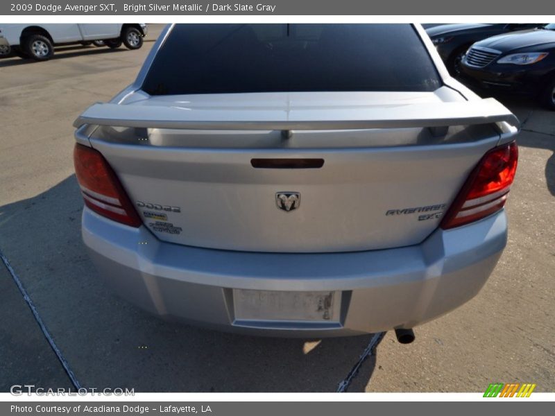 Bright Silver Metallic / Dark Slate Gray 2009 Dodge Avenger SXT