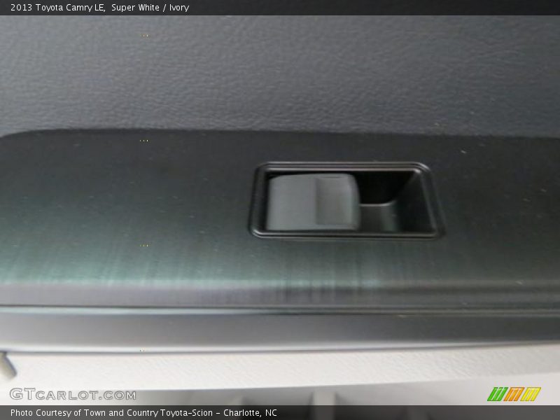 Super White / Ivory 2013 Toyota Camry LE