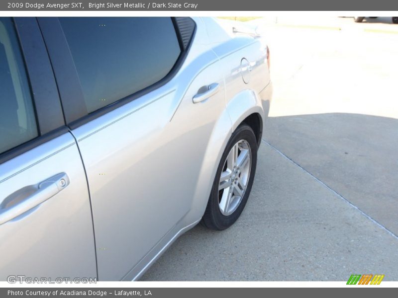 Bright Silver Metallic / Dark Slate Gray 2009 Dodge Avenger SXT