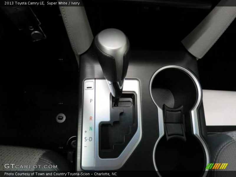 Super White / Ivory 2013 Toyota Camry LE