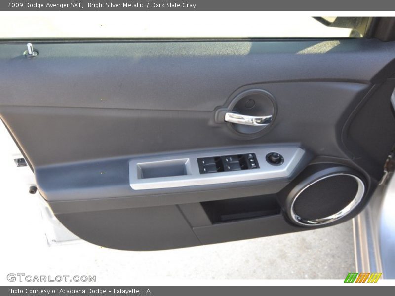 Bright Silver Metallic / Dark Slate Gray 2009 Dodge Avenger SXT