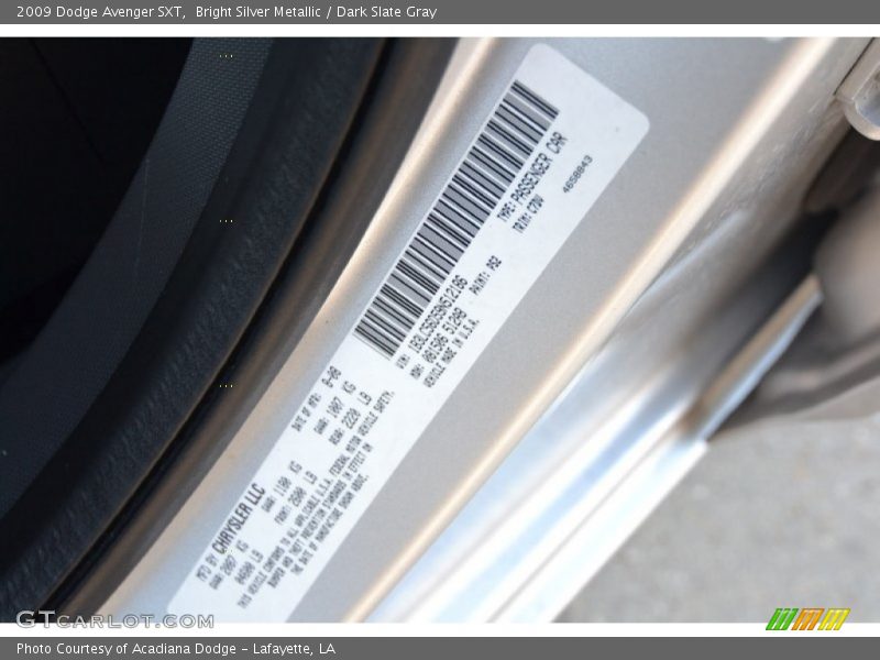 Bright Silver Metallic / Dark Slate Gray 2009 Dodge Avenger SXT